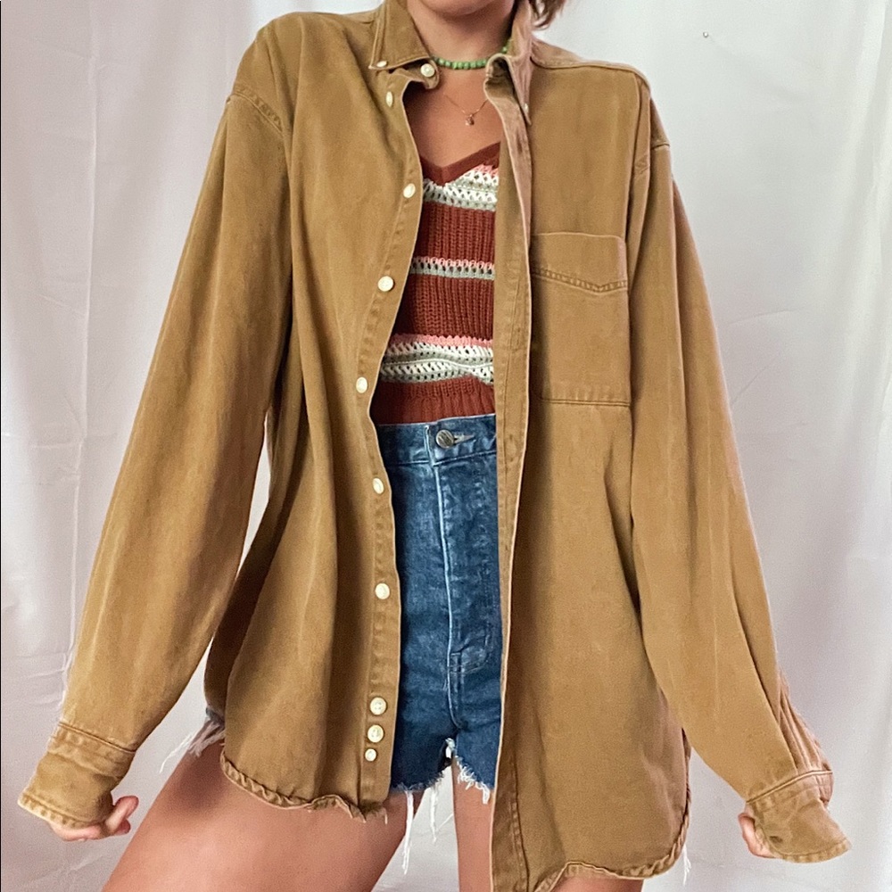 KHAKI AUTUMN BUTTON DOWN 🍂